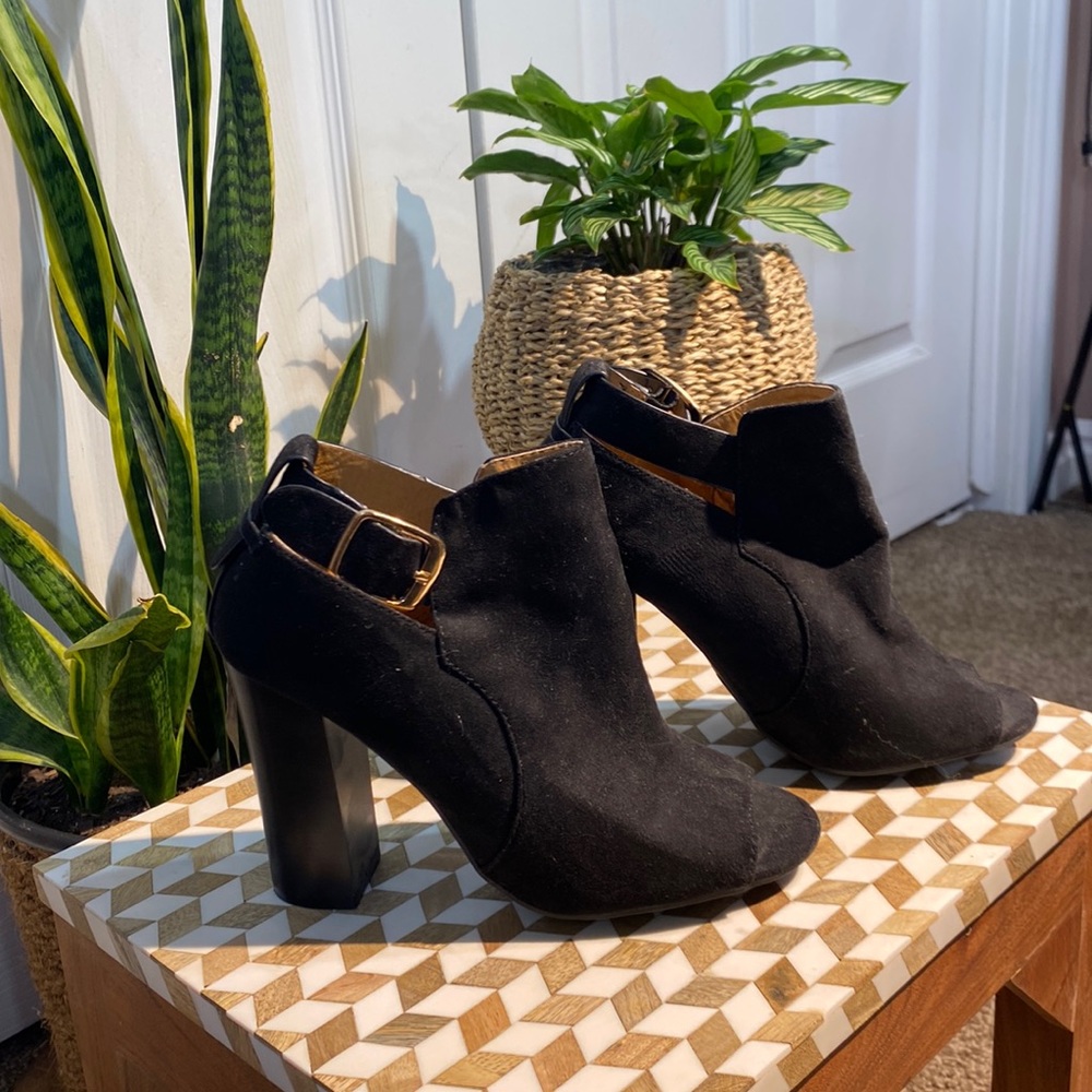 Black suede Bamboo heel booties with block heel